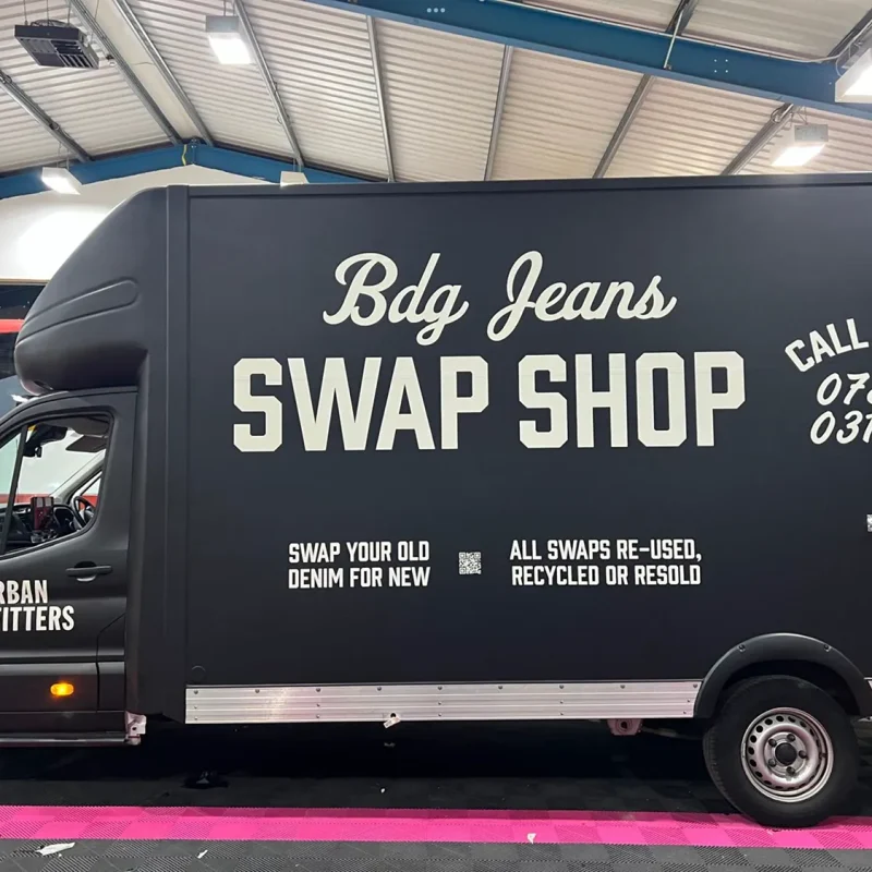 Luton box van -4
